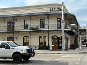 Fredericksburg Texas Lodging puts you in the middle of wine country.  You also get the benefit of the history, comfort and convenience of your surroundings.