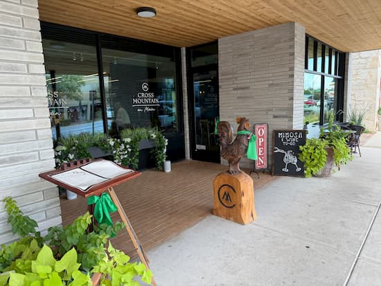 Cross mountain tasting room in Fredericksburg Texas