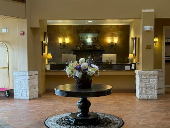 The Inn on Barons Creek front desk
