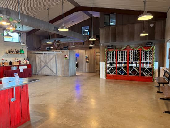 Open area of Fat Ass tasting room